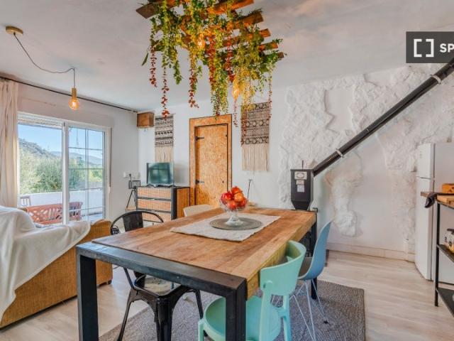 Apartamento de 2 habitaciones en alquiler en Alcolea