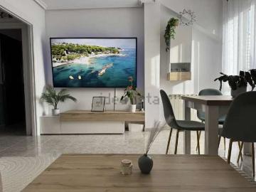 Apartamento de 2 habitaciones en alquiler en Barrio la Iglesia