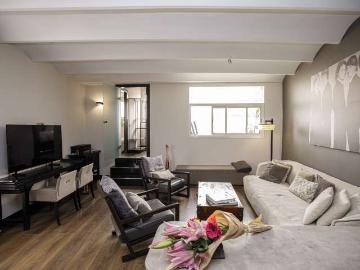 Apartamento de 2 habitaciones en alquiler en El Gòtic, Barcelona