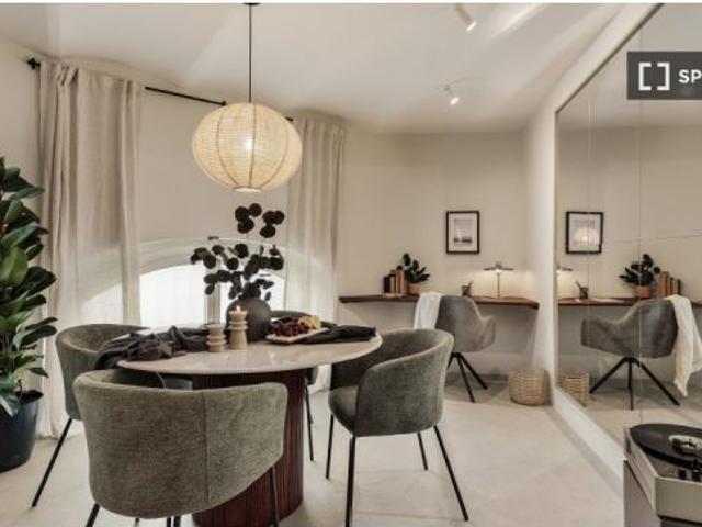 Apartamento de 2 habitaciones en alquiler en el Poble Sec, Barcelona