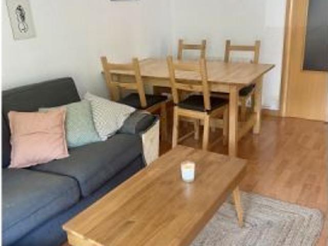 Apartamento de 2 habitaciones en alquiler en El Poble Sec, se admiten mascotas y se permite fumar