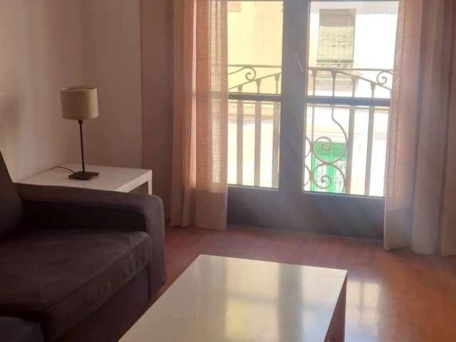 Apartamento de 2 habitaciones en alquiler en Haza Honda, Málaga