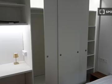 Apartamento de 2 habitaciones en alquiler en La Torrassa, Barcelona