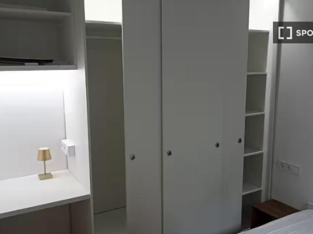 Apartamento de 2 habitaciones en alquiler en La Torrassa, Barcelona