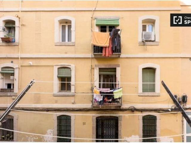Apartamento de 2 habitaciones en alquiler en La Barceloneta, Barcelona, ideal para profesionales, pa