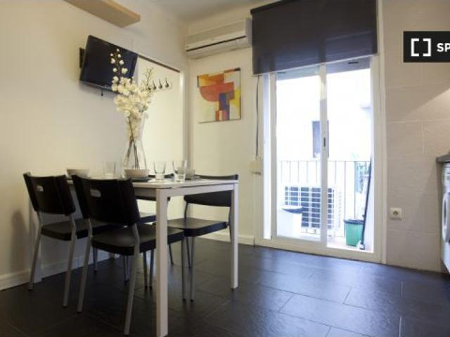 Apartamento de 2 habitaciones en alquiler en La Barceloneta, se admiten mascotas