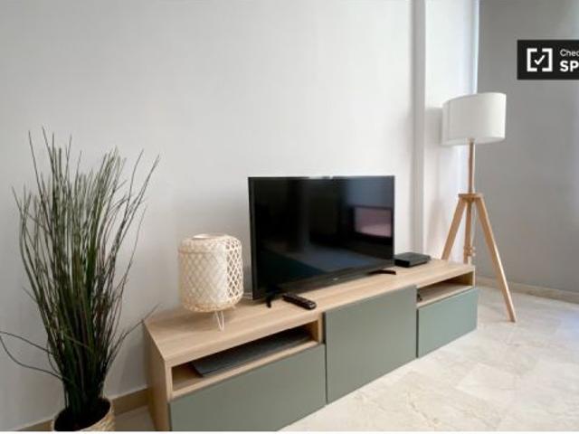 Apartamento de 2 habitaciones en alquiler en Patraix, Valencia, gastos incluidos