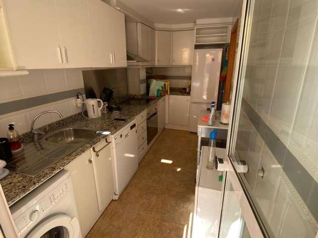 Se alquila piso de 2 habitaciones en Piles, Valencia