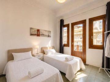 Apartamento de 2 habitaciones en alquiler en Sant Francesc, Valencia