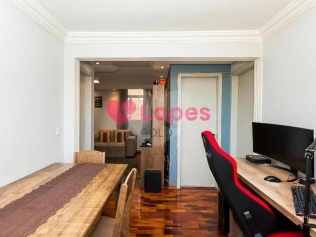 Apartamento de 2 Quartos, 2 salas e 1 vaga no Cristo Rei