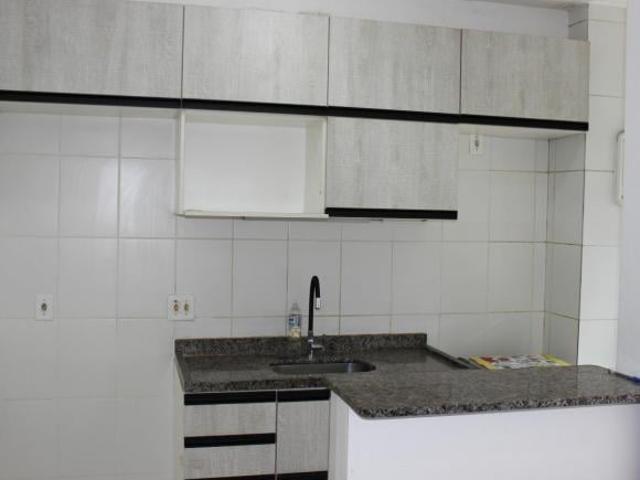 Apartamento de 2 quartos com garagem Cond. Res. Bosques da Glória