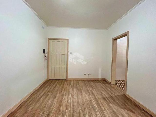 Apartamento de 2 quartos com pátio no Bairro Navegantes