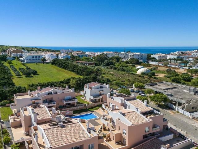 Apartamento de 2 quartos com piscina à venda em Burgau, Oeste Algarve Gatehouse internacional Algarve