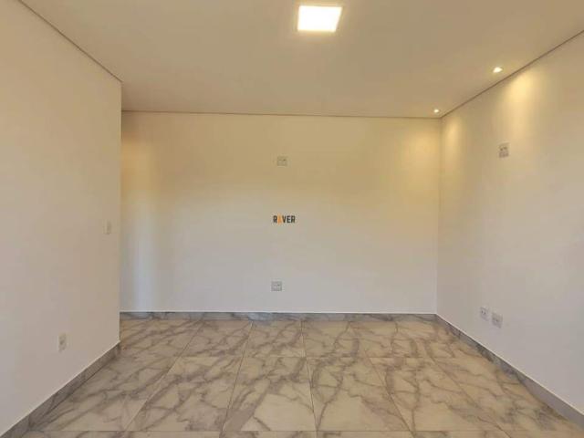 Apartamento de 2 quartos com suíte no Barreiro, região central