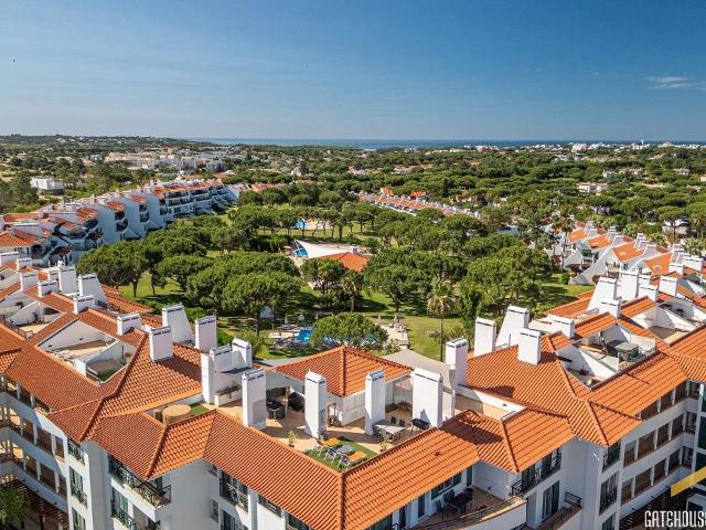 Apartamento de 2 quartos com terraço no resort de golfe Vila. 123m² Vilamoura