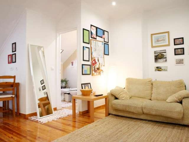 Apartamento de 2 quartos ensolarado para alugar em Penha de Franca