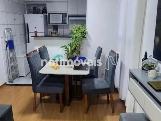 Apartamento de 2 quartos, localizado no bairro Chácaras Del Rey, em Santa Luzia, MG