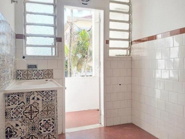 Apartamento de 2 quartos no Bairro São João, próximo ao Bourbon Assis Brasil