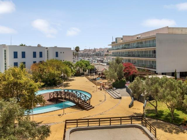 Apartamento De 2 Quartos No Segundo Andar Com Vistas Para A. 104m² São Gonçalo de Lagos