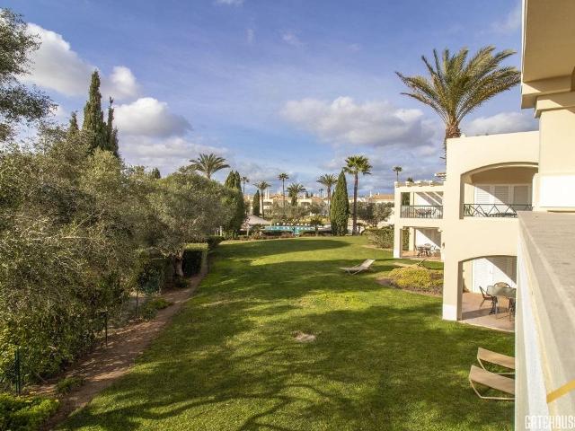 Apartamento de 2 quartos no primeiro andar em Carvoeiro, Alg. 97m² Lagoa e carvoeiro