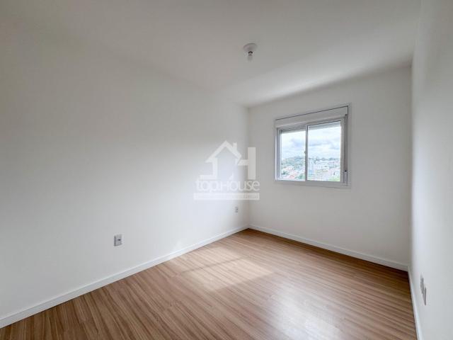 APARTAMENTO DE 2 QUARTOS NO UNIVERSITÁRIO