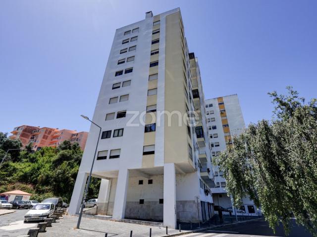 Apartamento de 2 Quartos na Quinta da Barroca – Cacém
