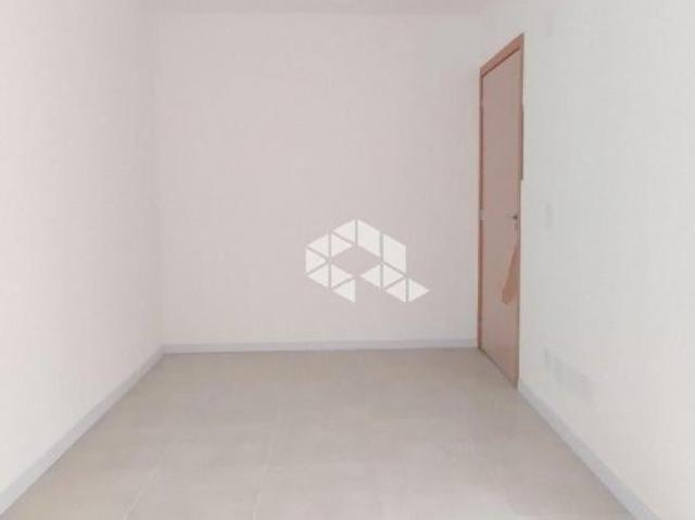 Apartamento de 2 quartos na Restinga