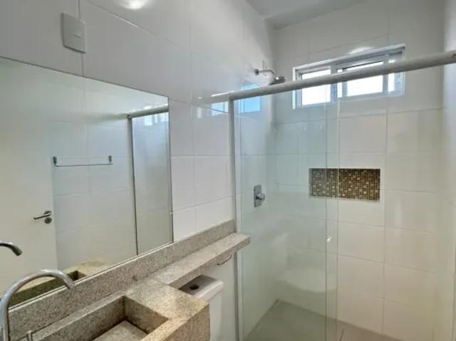 Apartamento de 2 quartos, suíte e 2 vagas, 70m no bairro planejado Alto do Ribeirão em Florianópolis