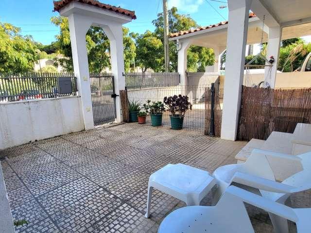 Apartamento de 2 quartos para alugar em Oeiras, Lisboa