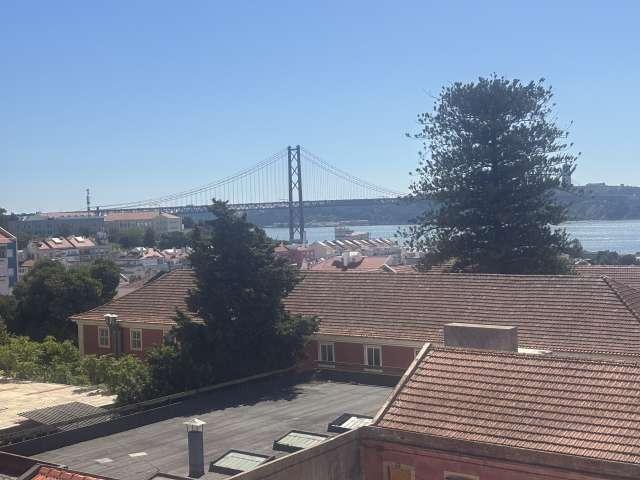 Apartamento de 2 quartos para alugar em Lisboa