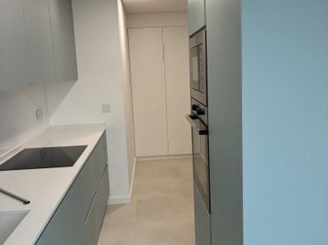 Apartamento de 2 quartos para alugar em Lisboa