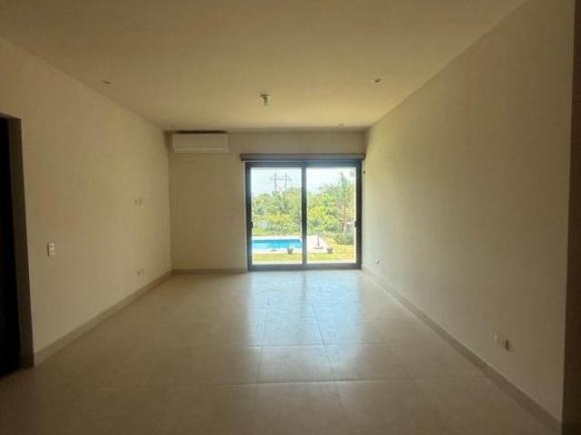 Apartamento de 2 recámaras y 125 m2 en venta, Los Cristales