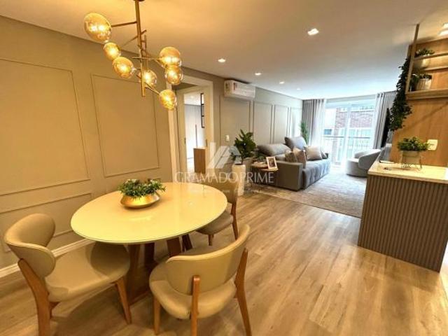 APARTAMENTO DE 2 SUÍTES TOTALMENTE MOBILIADO