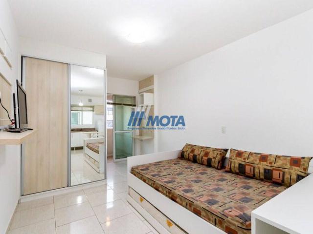 Apartamento de 33 m² na Nunes Machado Centro Curitiba PR, aluguel por R$ 1.800/mês