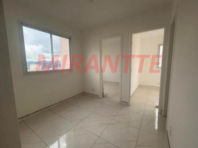 Apartamento de 33m² com 2 quartos