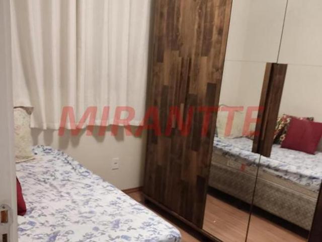 Apartamento de 37m² com 2 quartos