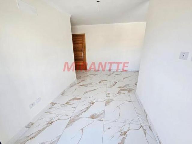 Apartamento de 35m² com 2 quartos