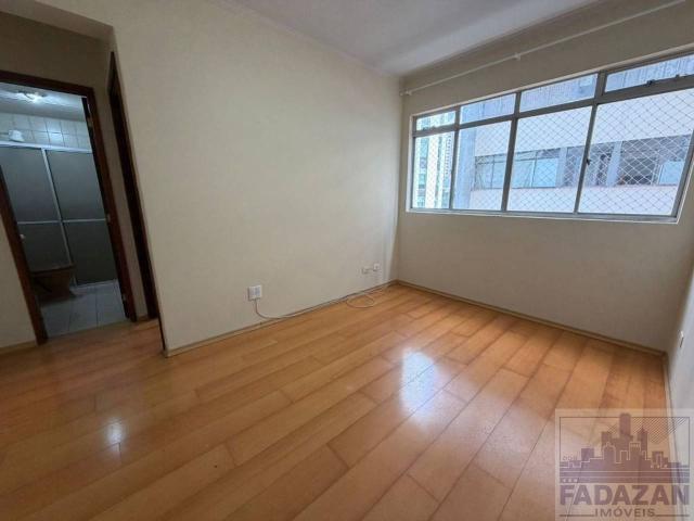 Apartamento de 38 m² na Treze de Maio Centro Curitiba PR, aluguel por R$ 2.000/mês