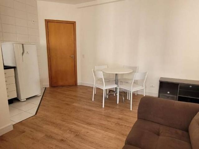Apartamento de 39 m² na Padre Anchieta Bigorrilho Curitiba PR, aluguel por R$ 2.200/mês