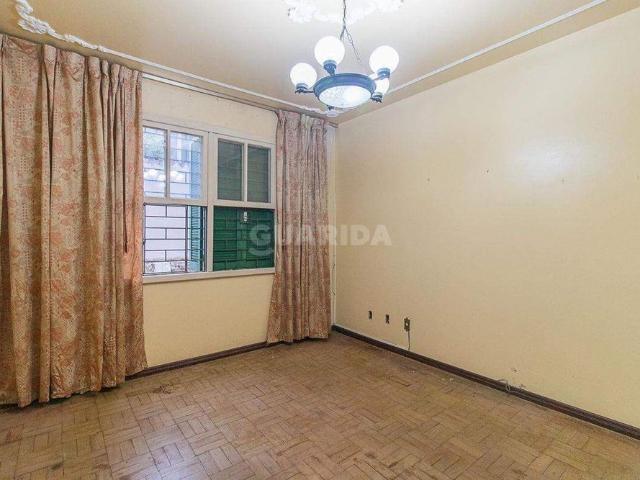 Apartamento de 3 dormitórios no bairro Cidade Baixa COD: 23748