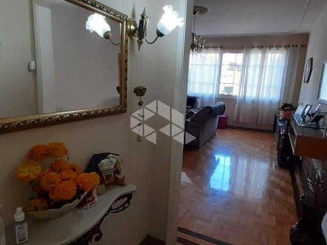 Apartamento de 3 dormitórios, com 1 vaga, no bairro Santa Cecília