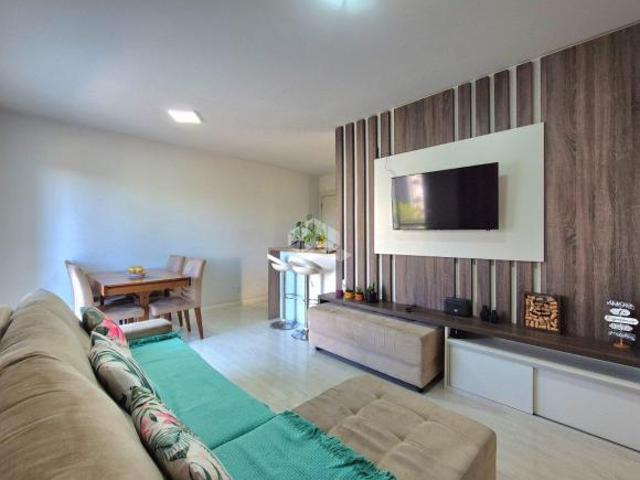 Apartamento de 3 dormitórios e 1 vaga de garagem, no bairro Humaitá, em Porto Alegre