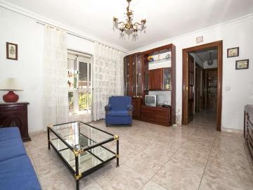 Apartamento de 3 dormitorios en alquiler en Macarena, Sevilla