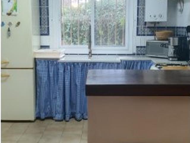 Apartamento de 3 dormitorios en alquiler en Montserrat, Valencia