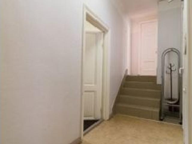 Apartamento de 3 dormitorios en alquiler en Avotu iela, Riga, solo para profesionales