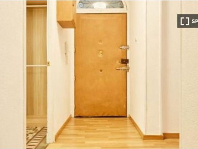 Apartamento de 3 dormitorios en alquiler en Argüelles