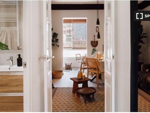 Apartamento de 3 dormitorios en alquiler en Barcelona