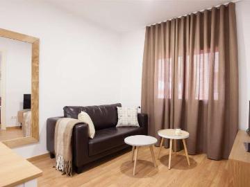 Apartamento de 3 dormitorios en alquiler en Barcelona