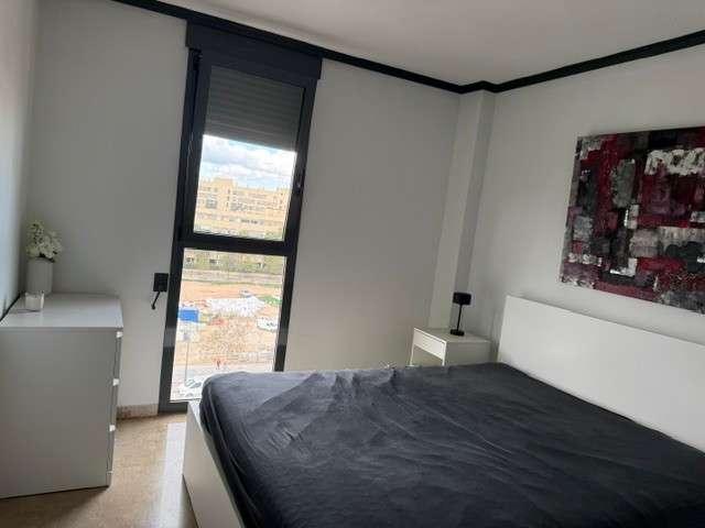Apartamento de 3 dormitorios en alquiler en Benicalap, Valencia