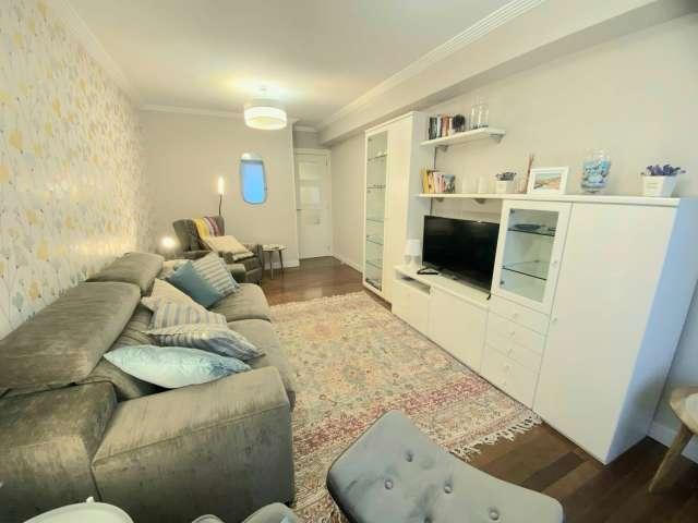 Apartamento de 3 dormitorios en alquiler en Casco Viejo, Bilbao